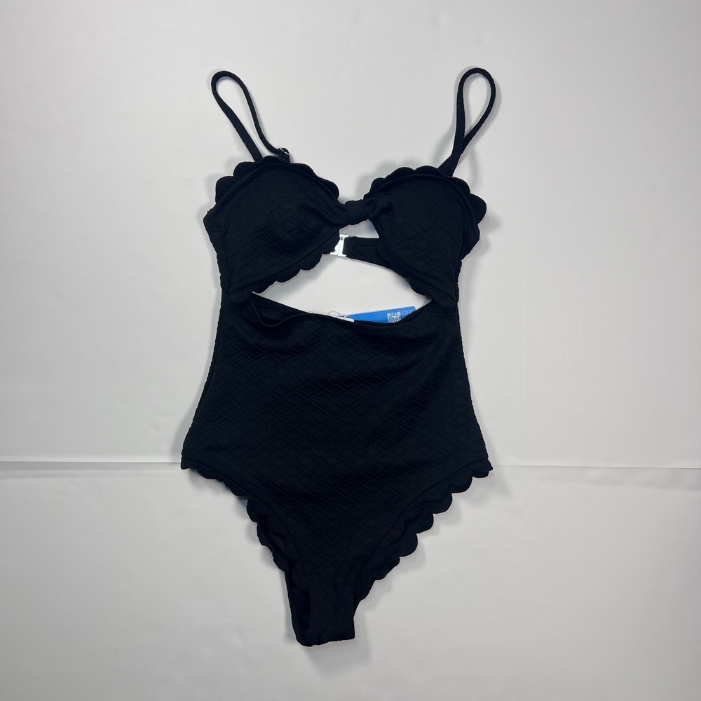 Cupshe One Piece Swimsuit Size Small Black Scalloped Cutout Textured Monokini